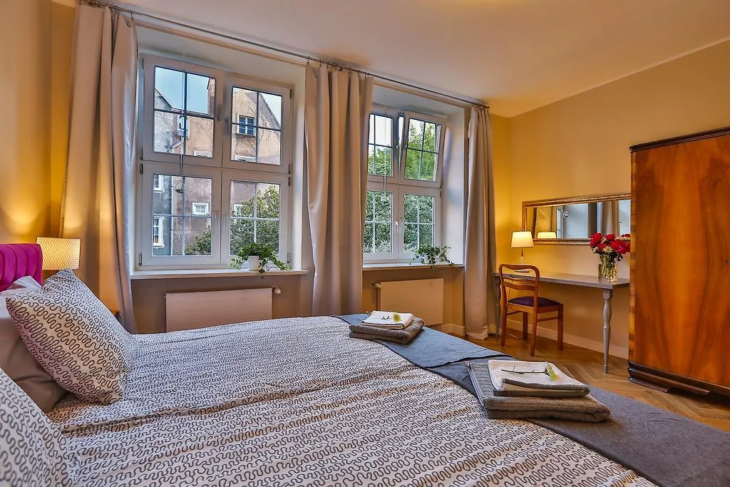 Apartment Apartament Bursztynowy Mariacka Old Town
